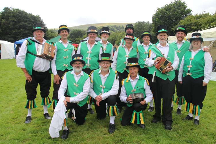 Exeter Morris.  AQ 2022
