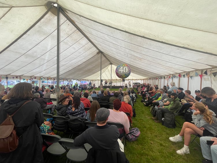 Busy in the marquee.  AQ 4268