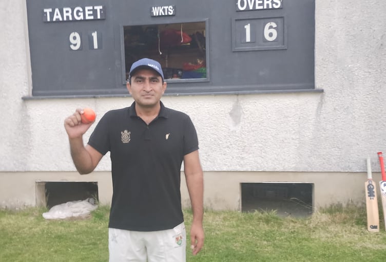 Man of the match Mo Aslam