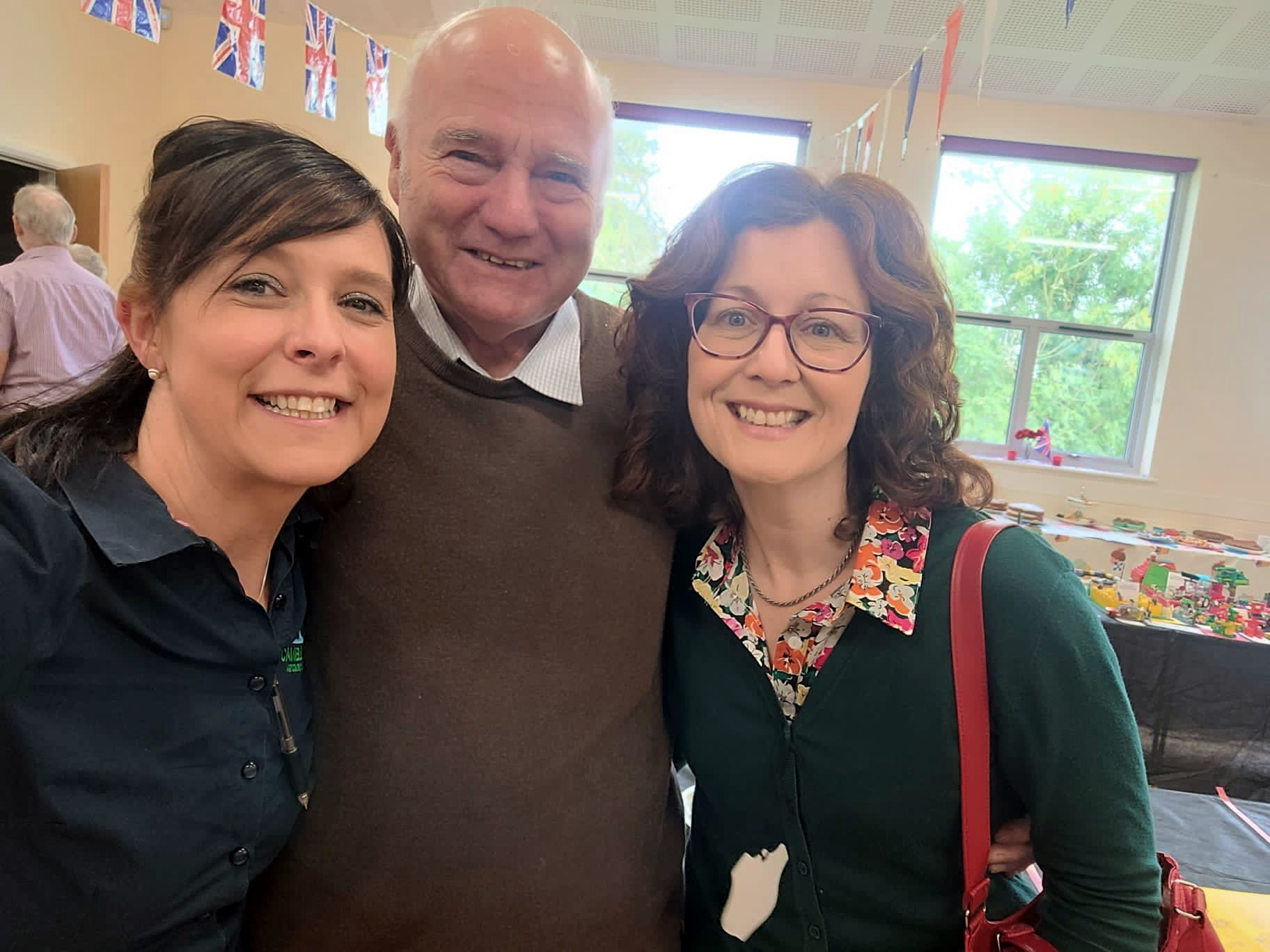 Show secretary Elaine Reynolds with judges Charles and Rachel Kestell
