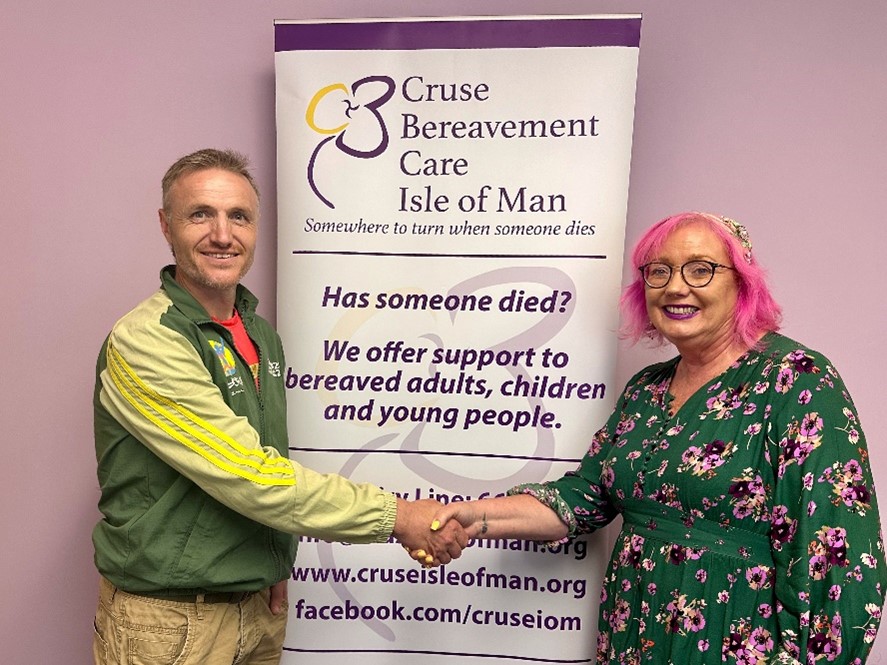 Orran Smith who will be undertaking the challenge and Mary Doyle from Cruse Bereavement Support