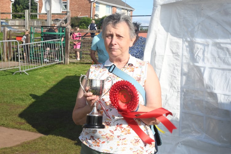 Ann Middleton won the BGS Cup for best in show.