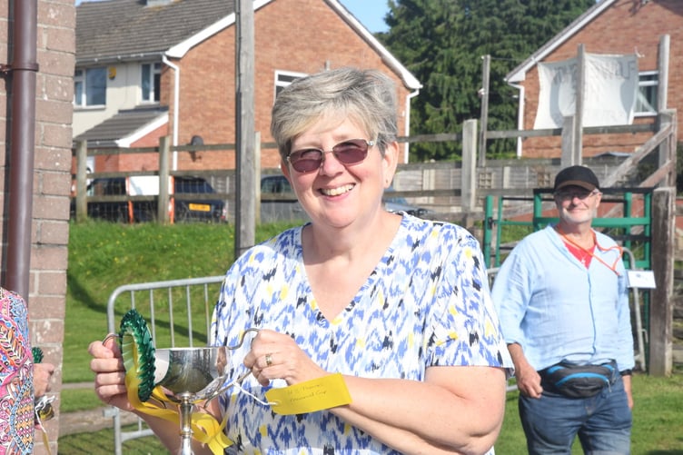 Trudi Breadman with the H S Thomas Cup for vegetables, *** Local Caption