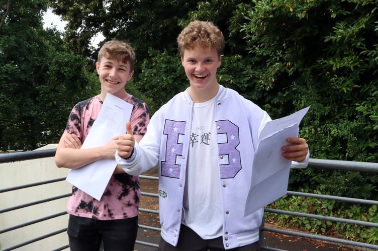 Jamie Allum and Frank Allen.
Picture: Teignmouth Community School.