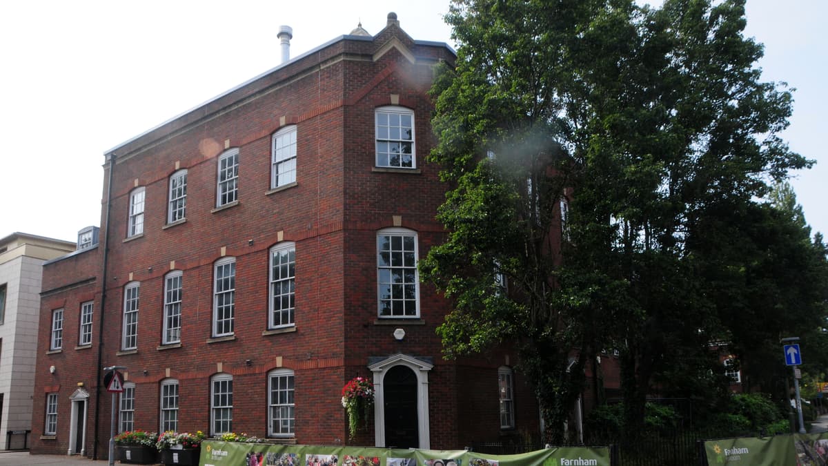 Farnham GP surgery to relocate after council goahead