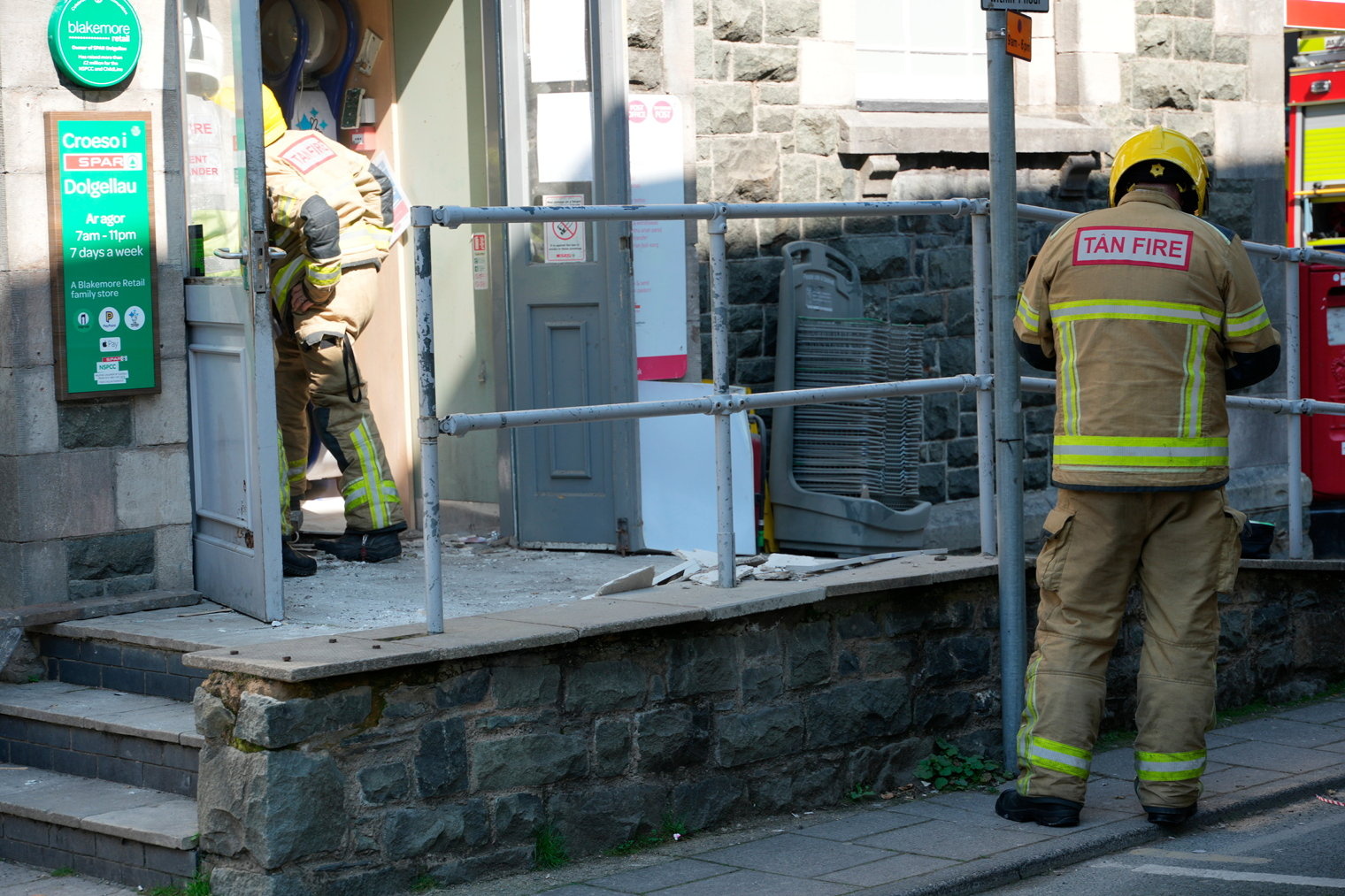 Emergency services at the Spar in Dolgellau Photo: Erfyl Lloyd Davies