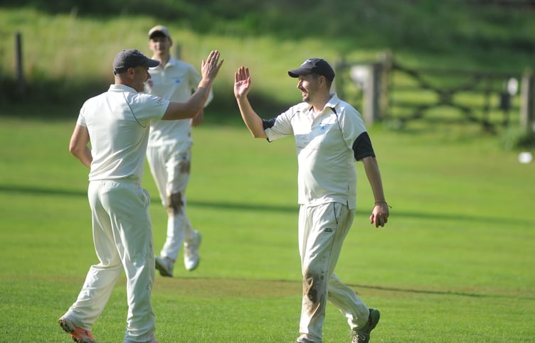 Devon Cricket League League D Division West. Kenn versus Hatherleigh.