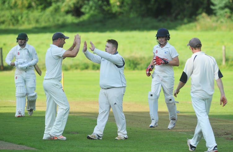 Devon Cricket League League D Division West. Kenn versus Hatherleigh.
