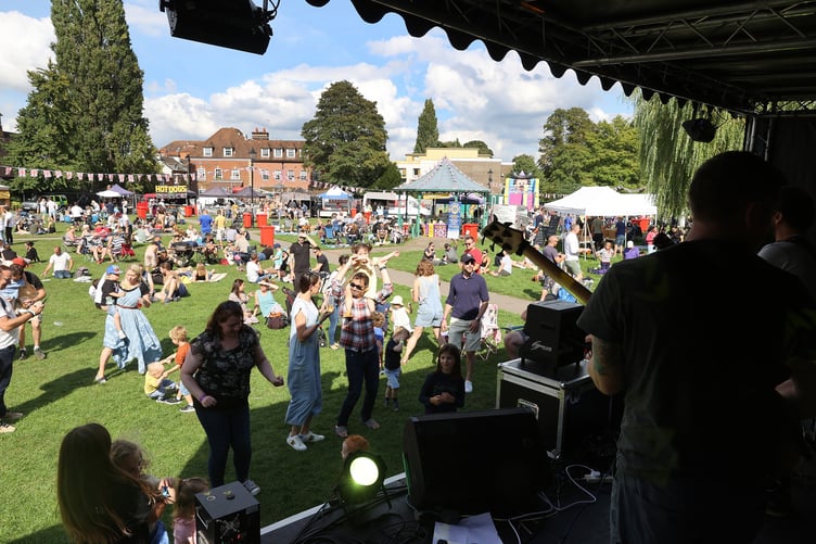 Farnham's Sausage and Cider Festival 2023 in Gostrey Meadow
