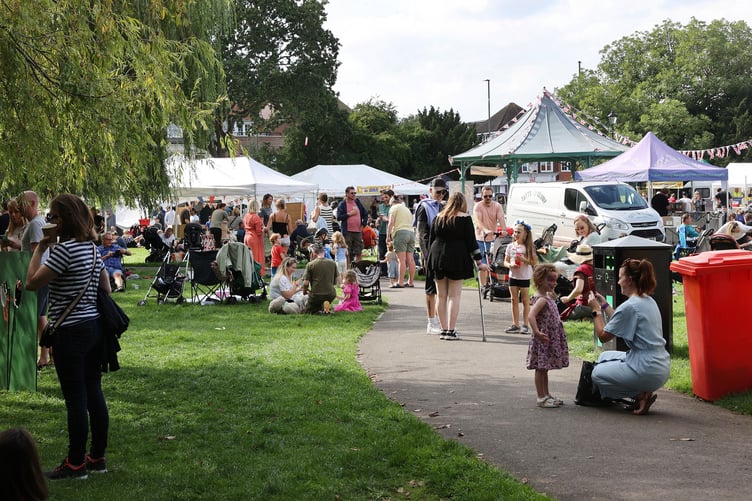 Farnham's Sausage and Cider Festival 2023 in Gostrey Meadow