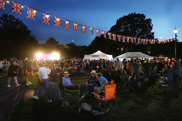 Farnham's Sausage and Cider Festival 2023 in Gostrey Meadow