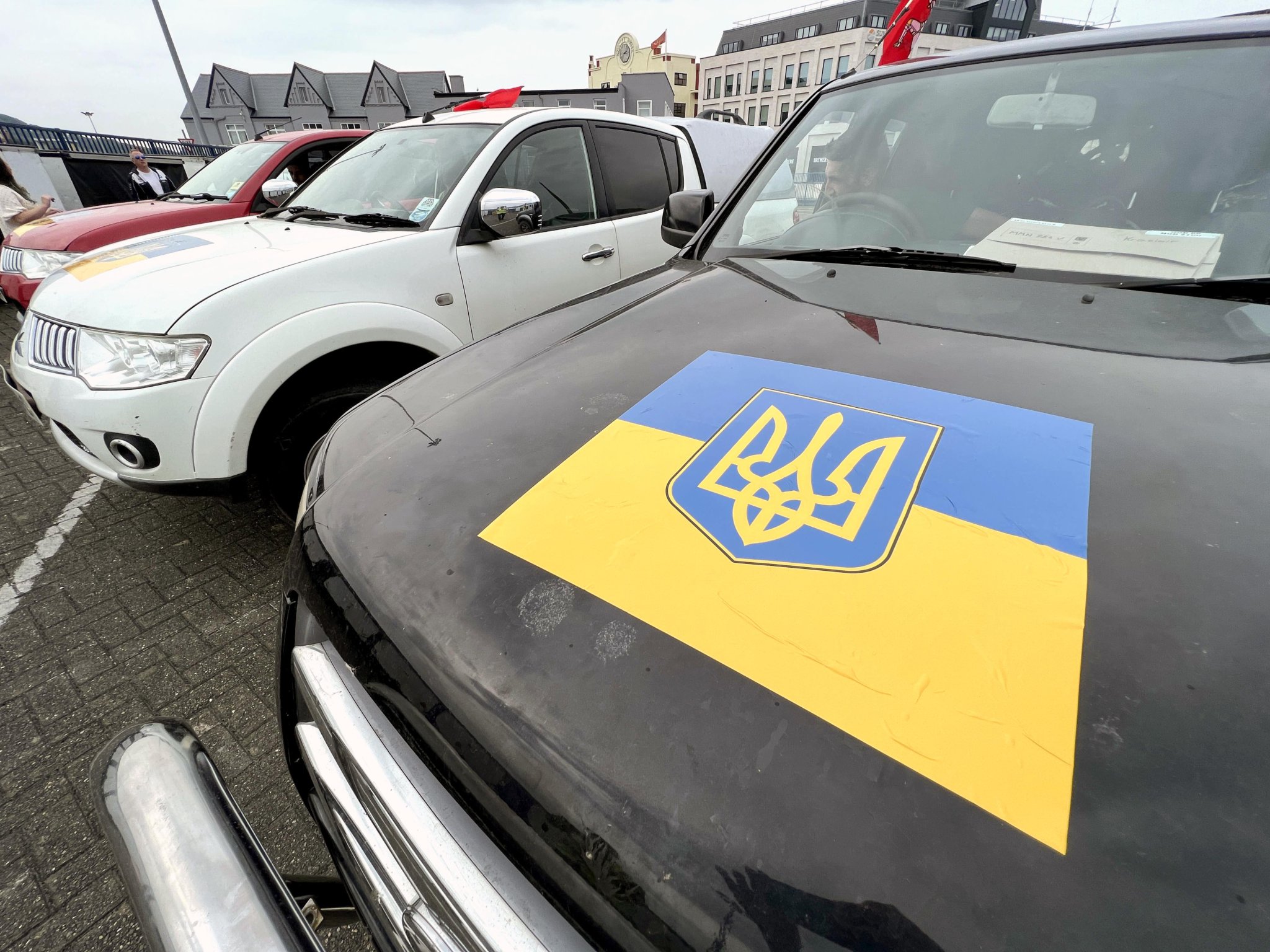 Volunteer drivers for the Manx Support for Ukraine group departs Douglas with five car loads of aid and supplies -