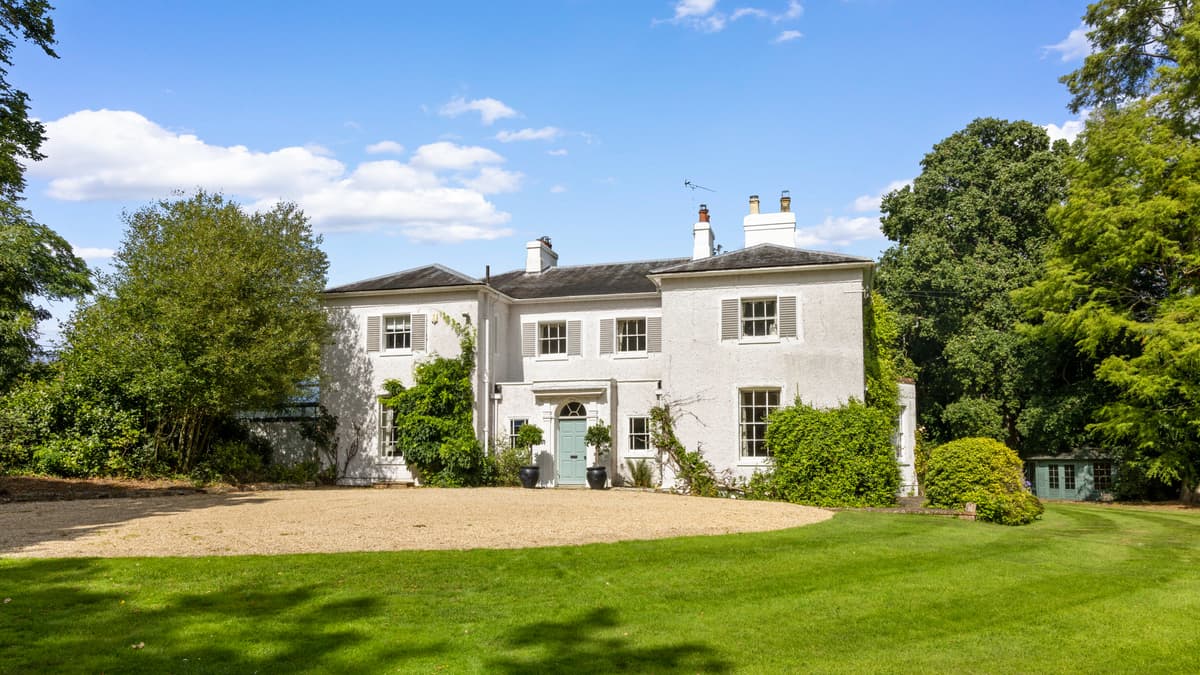 Hook "elegant" home for sale has its own stables and tennis