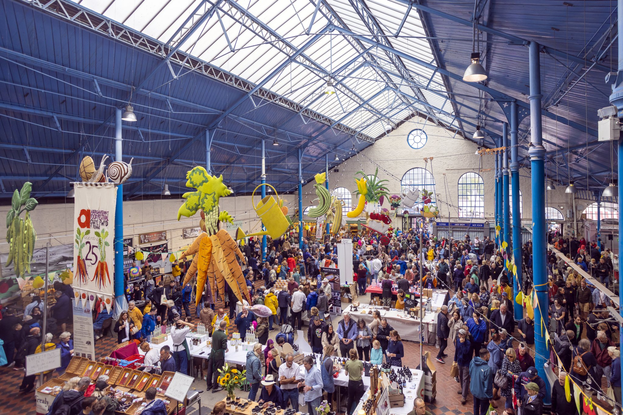 The market hall was a hive of activity over the weekend with crowds stopping off at stalls to try culinary delights.