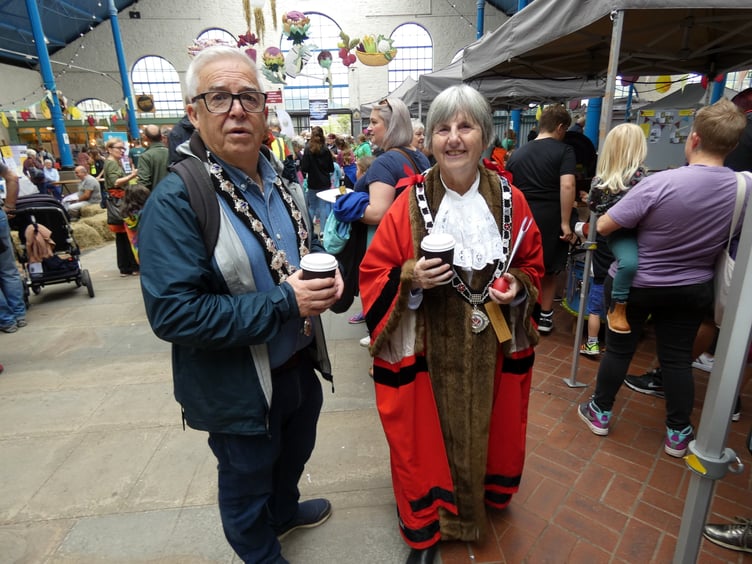 ATC Mayor Cllr Anne Wilde and Consort Cllr Gareth Wilde, enjoying the Fair.