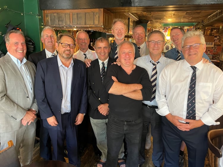 Farnham Grammar Schools '69ers' met recently at The Queen's Head