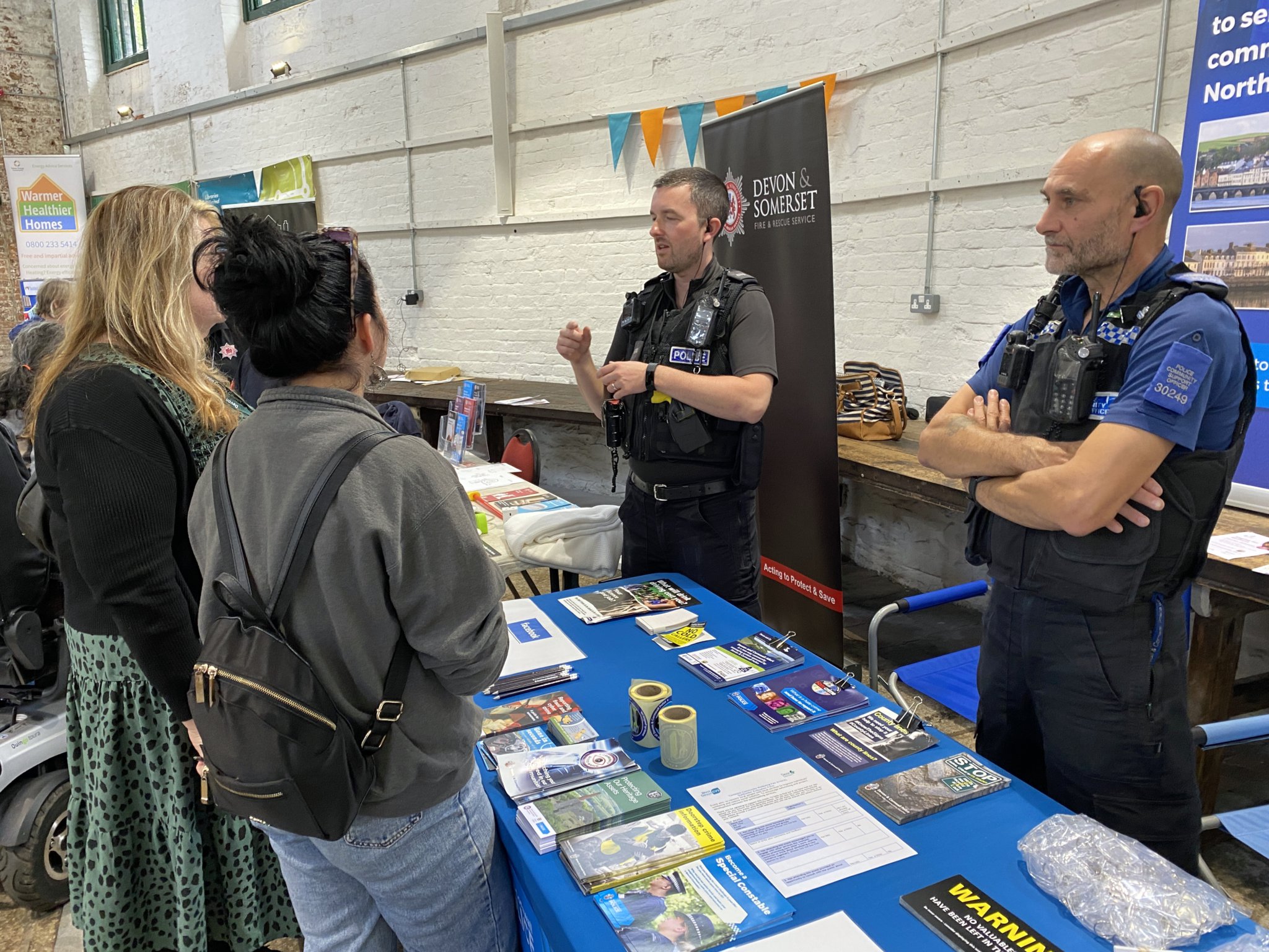 Tavi wellbeing fair police