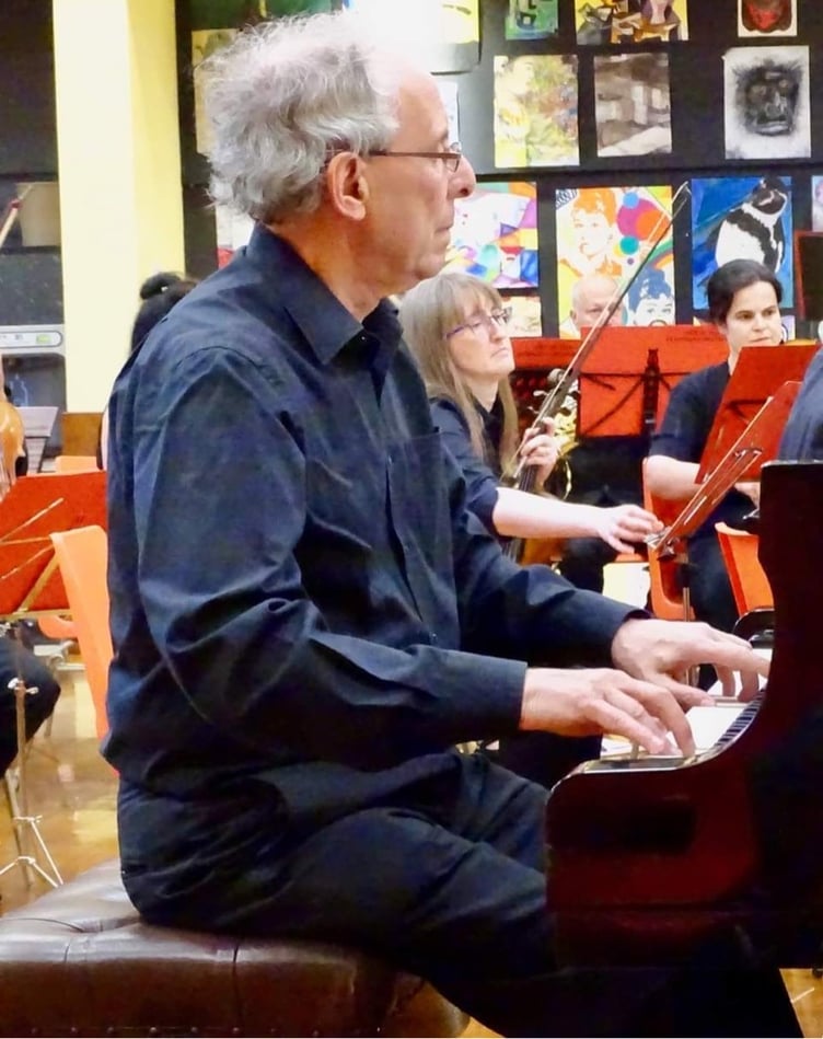 Piano soloist Graham Kirkland