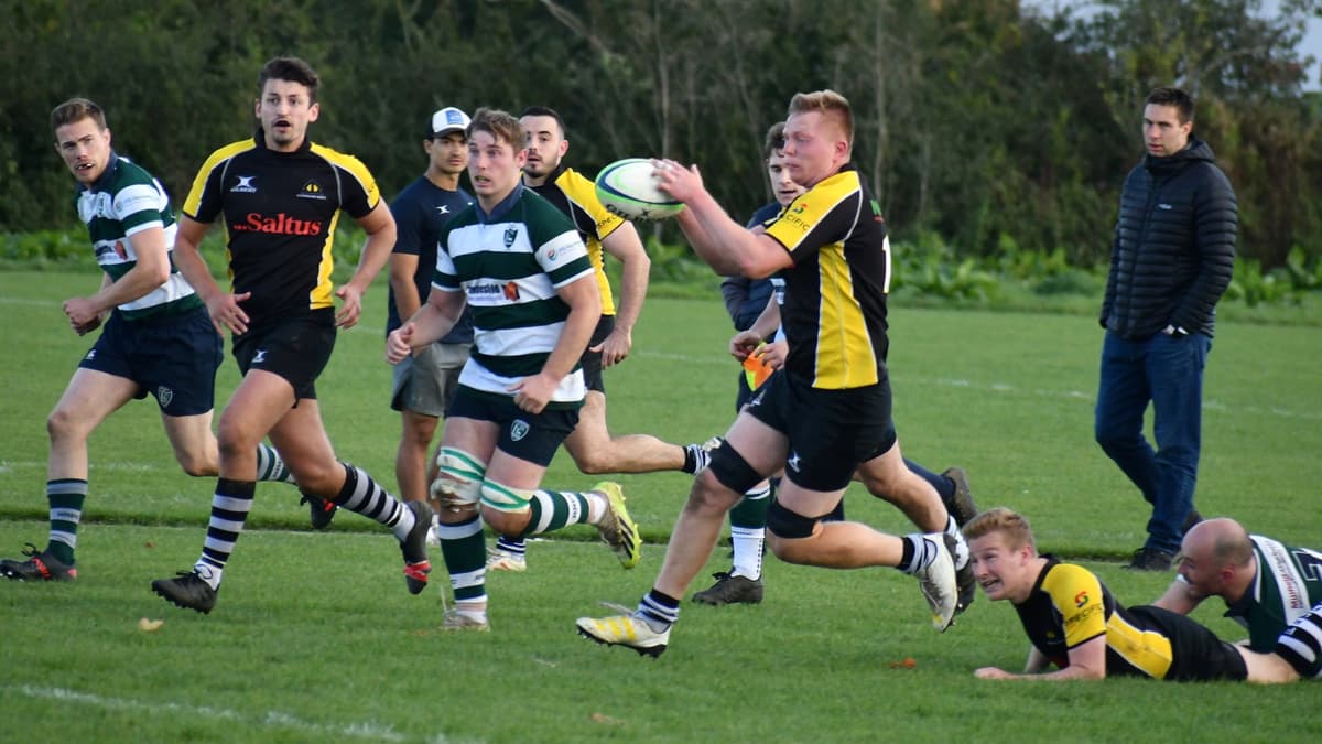 Farnham Rfc Farnham Rugby Club claim much-needed victory against Reading ...