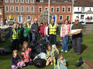 Alton autumn litter pick improved after takeaway mess