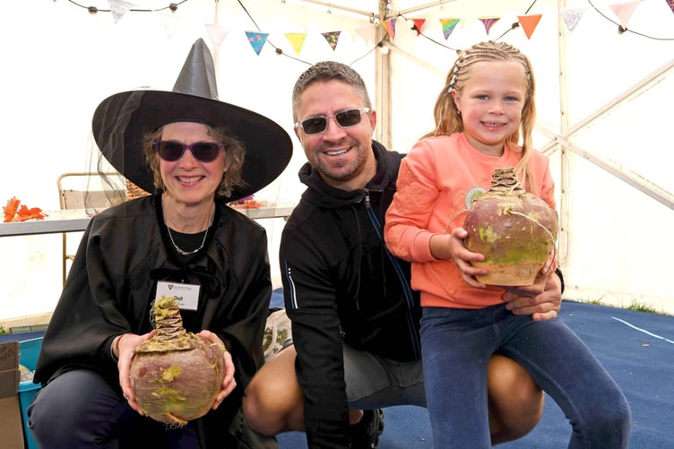 (L-r) Dot the witch, Daniel Bentham and Arla Bentham (6)