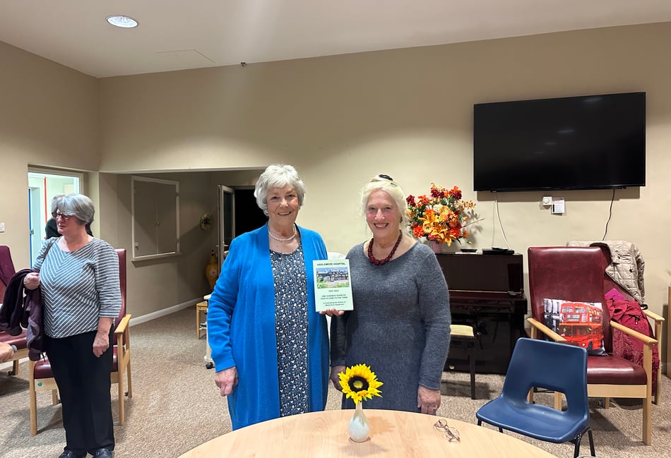 <p>Fay Foster and Rose Parry with their new book</p>