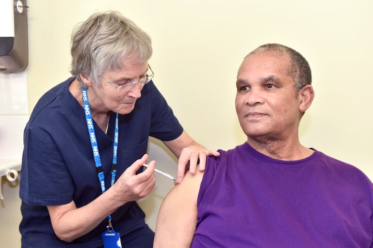 Hampshire and Isle of Wight ICB image to promote the Covid and flu vaccination programme.