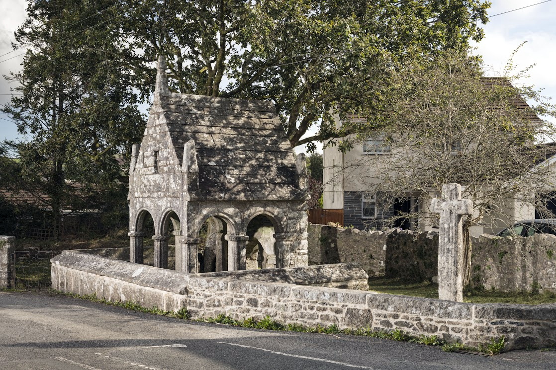 Heritage at Risk 2023.St Cleer's Well and Cross, Well Lane, St Cleer, Cornwall.The monument includes a medieval holy well known as St Cleer's Well, and a medieval wayside cross. View from the south-west.