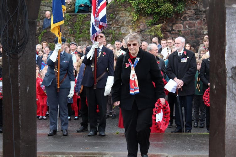 Preparing to lay a wreath at the War Memorial. SR 9220