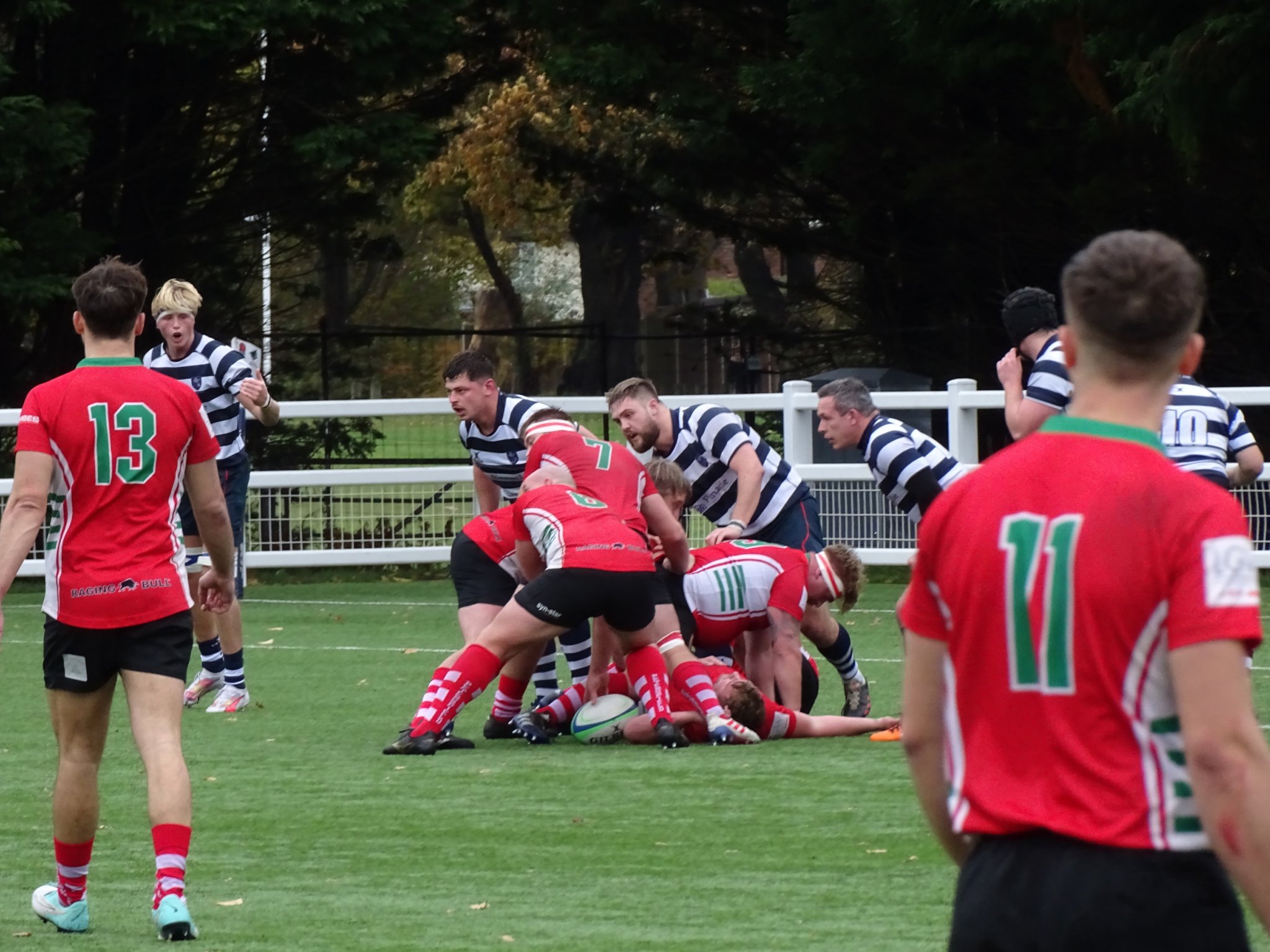 Rhys Bowen acts as scrum half ALL PHOTOS BY CHRIS TODD