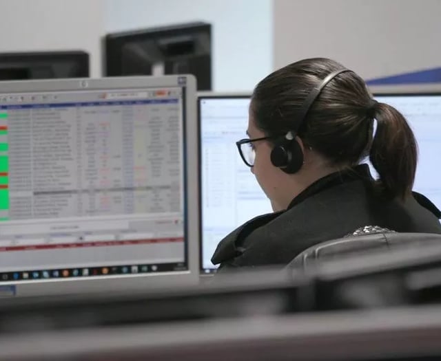 Surrey Police records best ever 999 and 101 call answering times