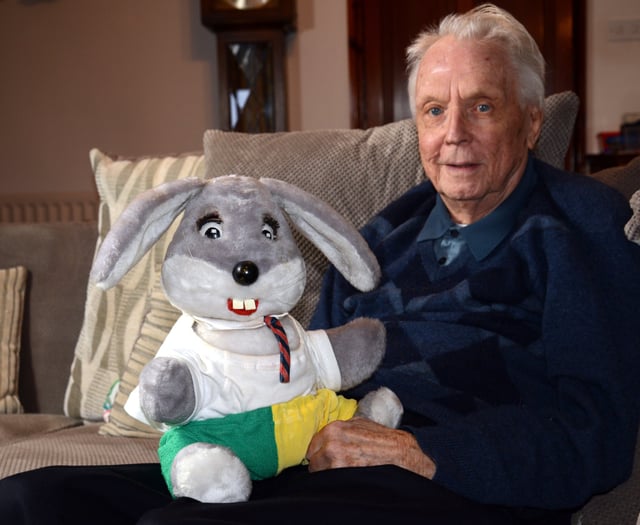 Tributes paid to TV’s Gus creator