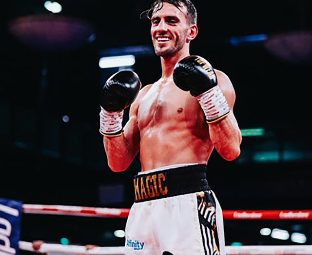 11th win for unbeaten Rennie