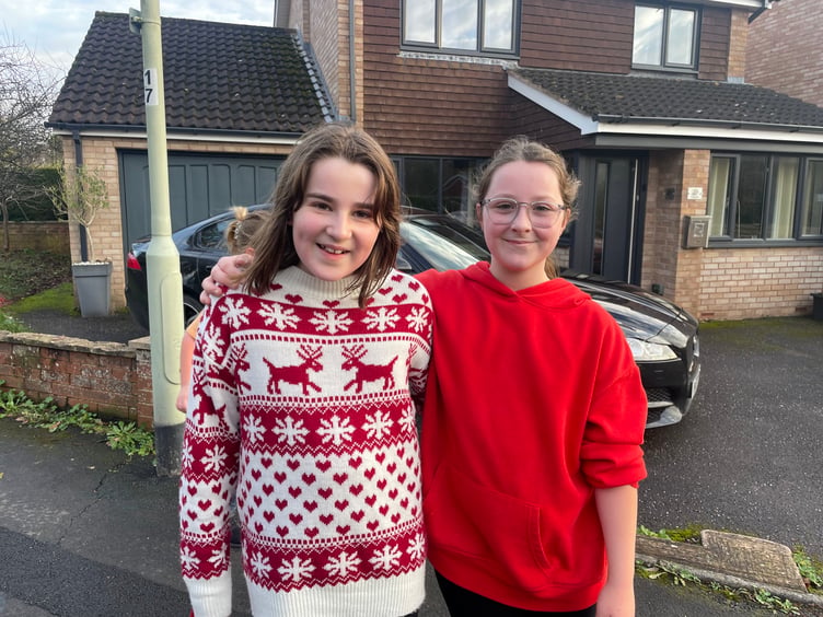 Children taking part in the Landscore Primary School Santa-thon. AQ 1736
