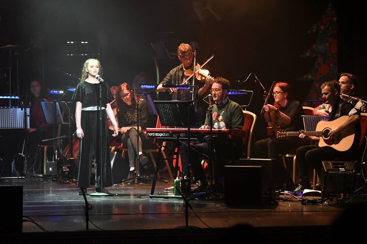 Manannan’s Winterfest at the Gaiety Theatre - Aalish Kilgallon sings ‘Holly and the Ivy’ accompanied by the house band