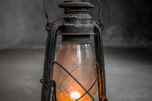 Lantern procession will begin carols event on Headley village green