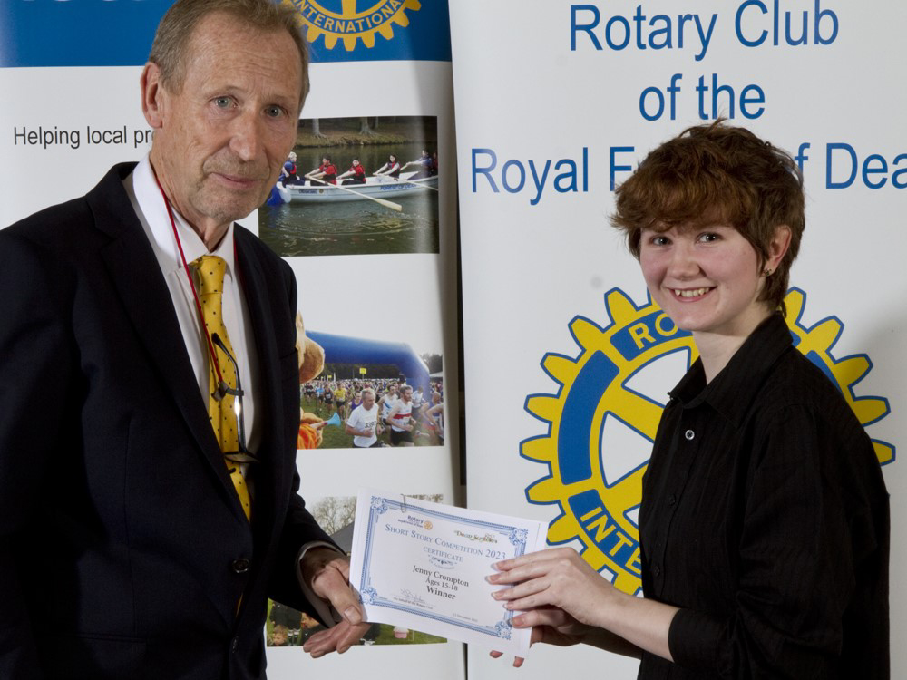 Winner of the 15-18 category Jenny Crompton with Vice Lieutenant Roger
Deeks