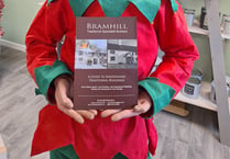Elf continues to make merry for Xmas cheer in Okehampton