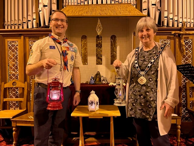 The Mayor met with Scouts who organised the service.