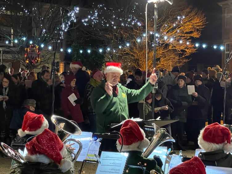 Chris Richards acted as conductor of the band. AQ 2492