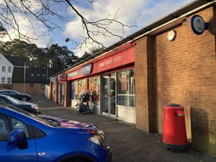 Brave disabled athlete bitten trying to stop robbers in Bordon shop