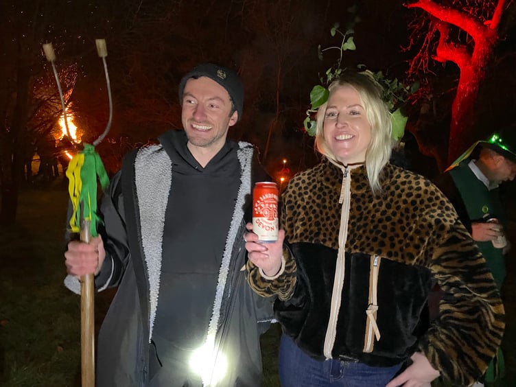 The Wassail Queen Alice Sherlock of Chulmleigh with Rob Gooding of Black Dog. AQ 4030