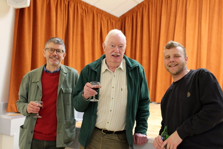 With committee chairman Jon Whitehead are (left) the surveyor Colin Wooding and (right) painter David Westell. SR 9441