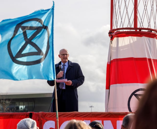 VIDEO: UN probing Surrey Police action against Farnborough campaigner