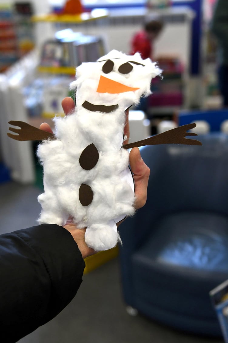 Disney Day at the Family Library - make-your-own Olaf the snowman