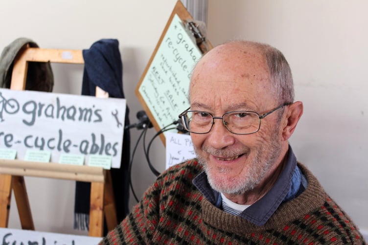 Graham Ley of Graham’s Re-Cycle-Ables, refurbished second-hand cycles, all proceeds for Devon Air Ambulance. SR 9519