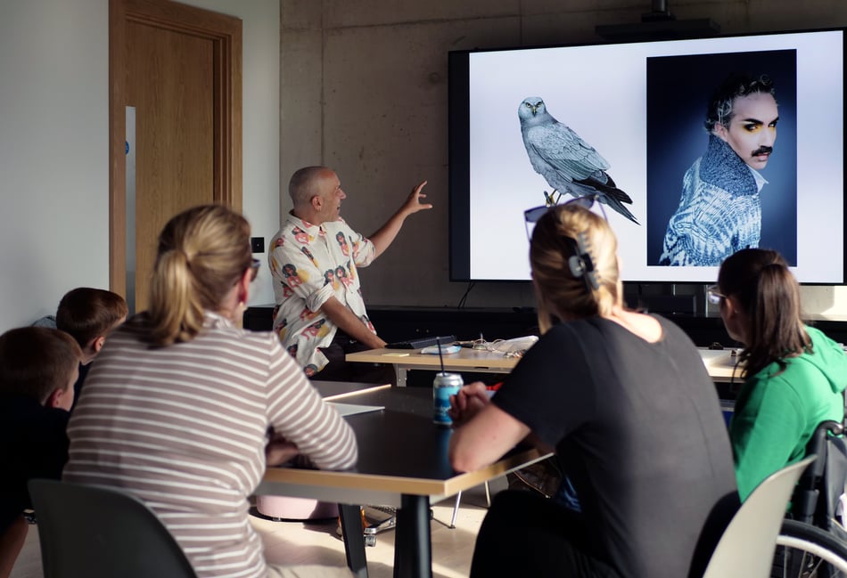 <p>Paul Harfleet will be teaching workshop participants how to draw a bird at the Alton Arts Festival</p>