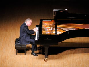 Guest pianist and conductor for Orchastra's grand Basingstoke shows