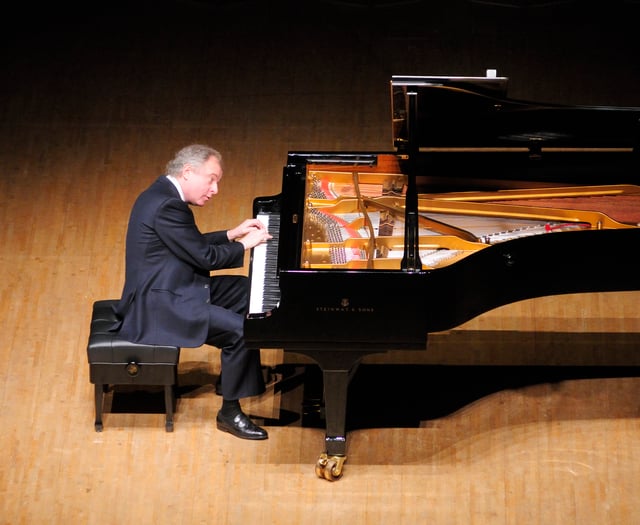 Guest pianist and conductor for Orchastra's grand Basingstoke shows