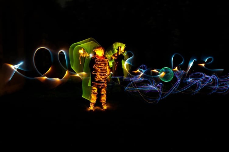 Light Painting (Vicky Ellis)